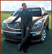 Tiger Woods et la Buick Enclave 2008