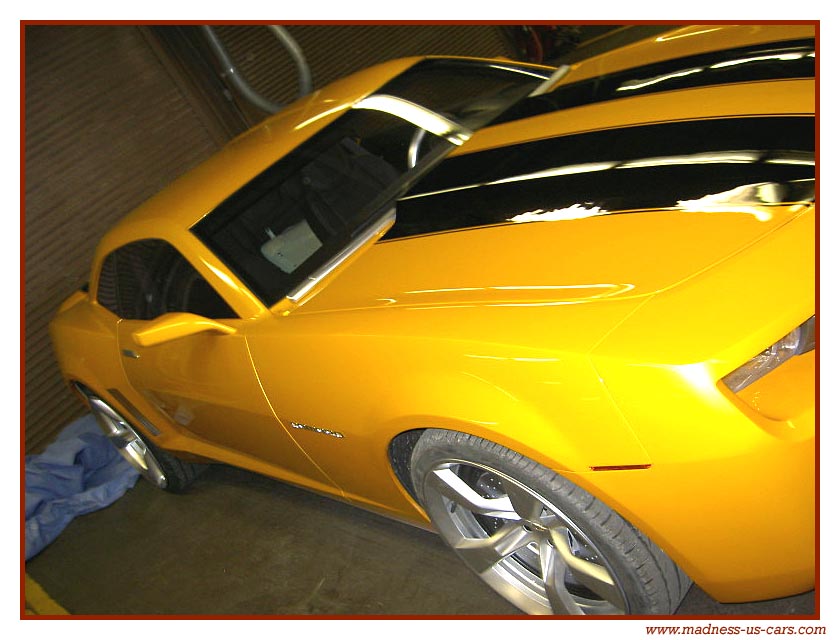 http://www.madness-us-cars.com/actualite-vehicules-americains/camaro-transformers-2.jpg