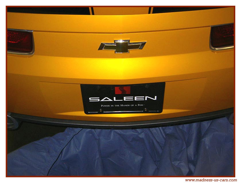 http://www.madness-us-cars.com/actualite-vehicules-americains/camaro-transformers-6.jpg
