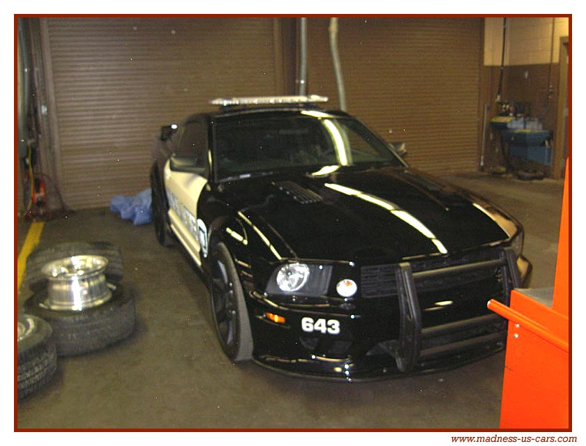 http://www.madness-us-cars.com/actualite-vehicules-americains/camaro-transformers-9.jpg