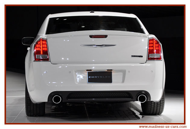 Chrysler 300 SRT-8 2012