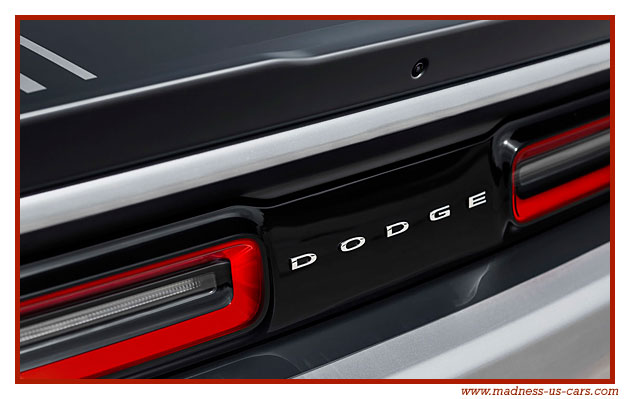 Dodge Challenger 392 Hemi Scat Pack 2015
