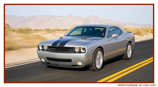 Dodge Challenger SRT-8 et Shelby GT500