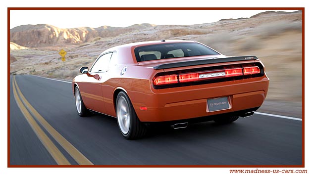 Dodge Challenger SRT-8 2008