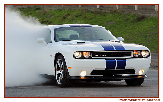 Dodge Challenger SRT8 392 2011