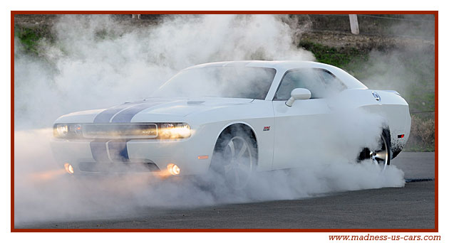 Dodge Challenger SRT8 392 2011