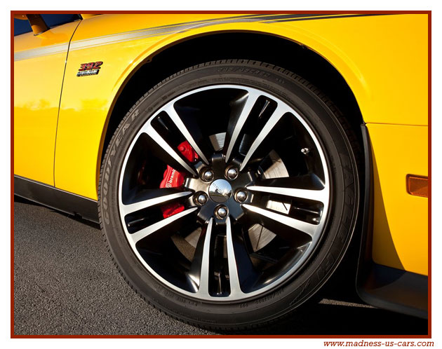 Dodge Challenger SRT-8 Yellow Jacket 2012