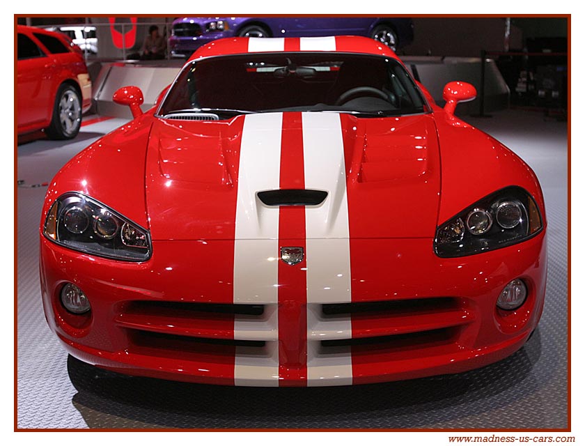 http://www.madness-us-cars.com/actualite-vehicules-americains/dodge-viper-srt10-2008-9.jpg