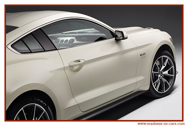 Ford Mustang GT 2015 50me Anniversaire