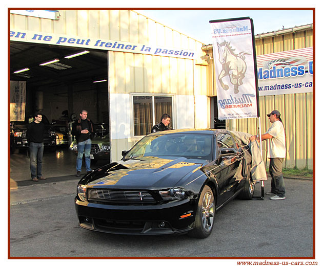 V8 Drink Madness US - Mustang GT/CS 2011