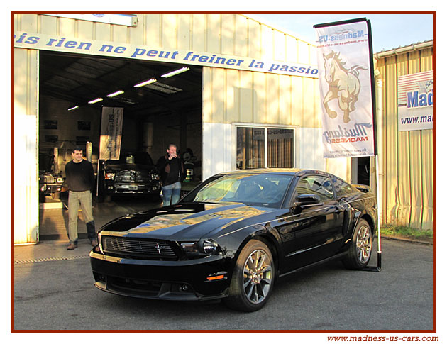 V8 Drink Madness US - Mustang GT/CS 2011