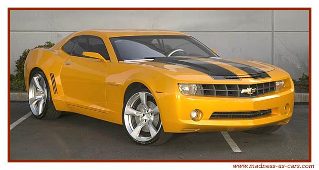Une Chevrolet Camaro et une Saleen dans le film Transformers
