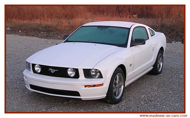 La Construction d'une Mustang Saleen S281 Supercharged