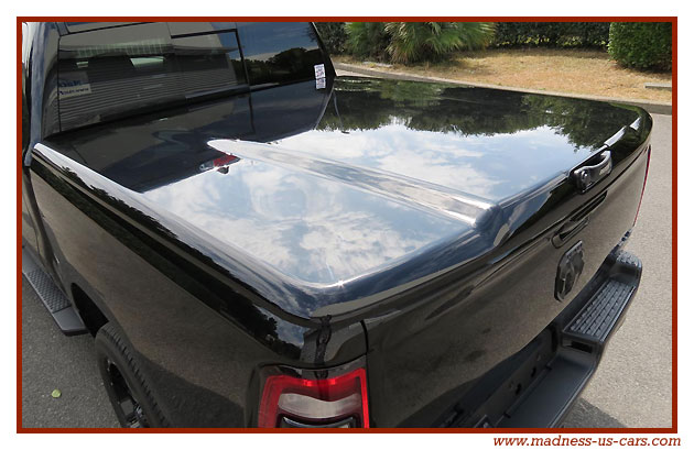 Bonus-Cover Housse de tonneau noire rétractable pour coffre de coffre  arrière pour Dodge Caliber : : Auto