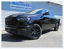 Dodge Ram 1500 Laramie Premium Night Edition 4x4 2025