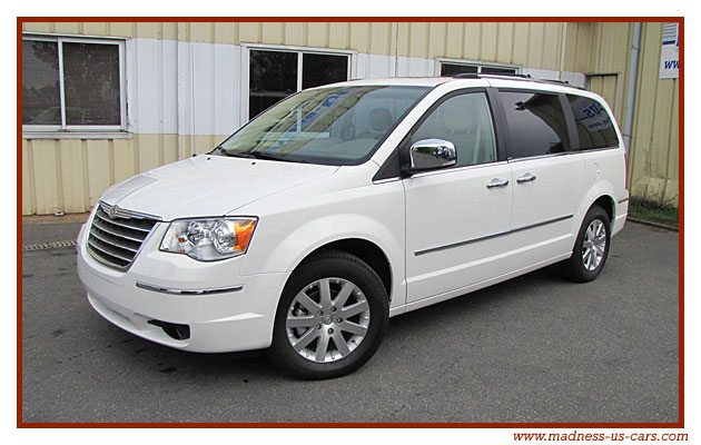 Chrysler Town & Country Limited V6 2009