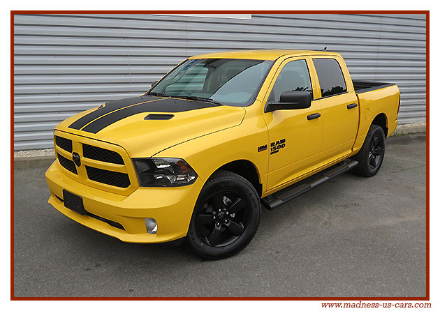 Dodge Ram 1500 Classic Express Night Edition 4x4 2019