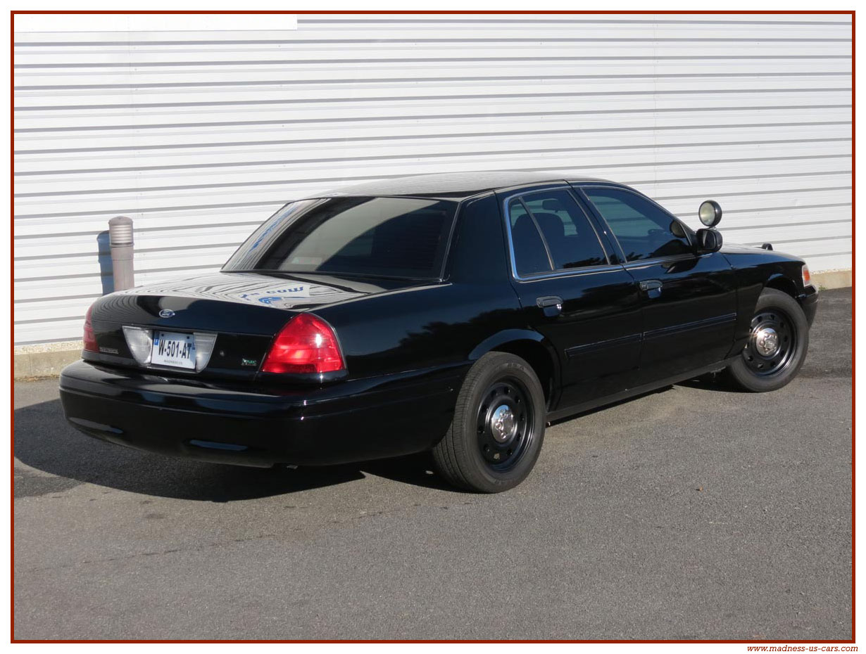 Ford Crown Victoria Police Interceptor 2011.