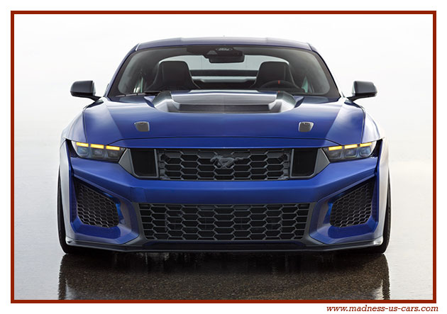 Ford Mustang Dark Horse SC 2026