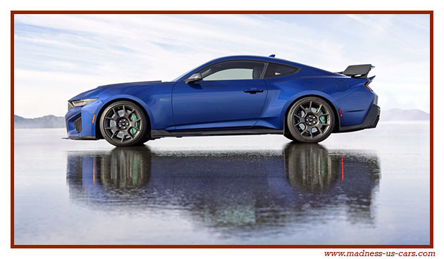 Ford Mustang Dark Horse SC 2026